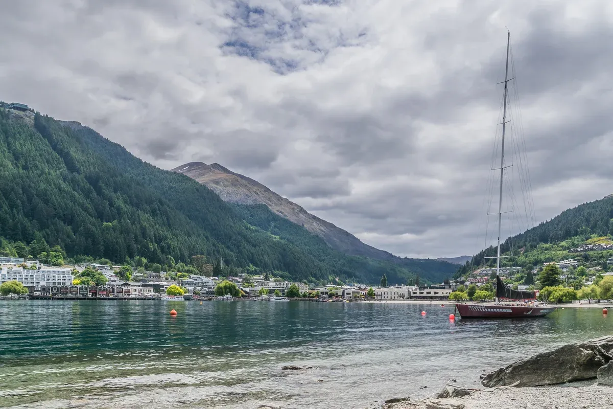 Queenstown, a base for a Milford Sound boat tour